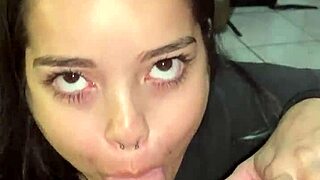 um boquete garganta profunda e uma cavalgada invertida da debora prado antes de dormir 😴🍆