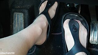 I love pumping my feet in birkenstocks with pantyhose close up