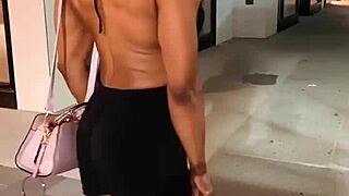 Hey check out this erotic hot female muscle babe fbb looking so sexy 💪🔥