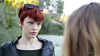 Carter Cruise Saves Mia Malkova From Bully By Licking Her Pussy And Big Ass In Lesbian Action