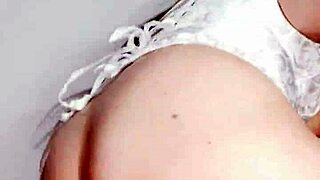 oh wow, look at this slutty colombian latina stepmom with giant cameltoe in leggings masturbating wildly for you