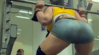 Oh my god, look at this colombian big ass in my gym outfit!