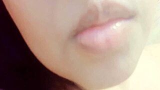 Jugando carnaval solita alguien que me acompa�e por favor quiero una buena verga