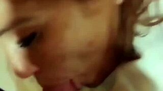 Oh man, I totally transei with that funcionário right inside the navio, you know?