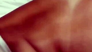 Oh man, I totally transei with that funcionário right inside the navio, you know?