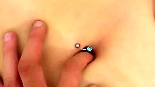 A good finger explores this beautiful navel in close-up fetish action 😍