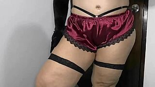 Colombian Curvy Latina Teases With Huge Ass In Panties Striptease