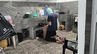 oh man my friend got stuck in the kitchen while cleaning so i helped her out and filmed those sexy brunette buttocks 😏