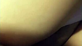 बड़े चूचों वाली अरेबिक रंडी घरेलू पत्नी पति से डर्टी टॉक होममेड में क्रिम्पाई लेती है!