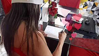 Peruvian Fitness Model Waits For Christmas Delivery In Athletic Solo Interview