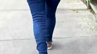 Hey, check out this curvy Latina in jeans!