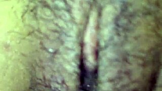 Vagabunda Masturbates Close Up with Pinta on Clit in Juicy Session