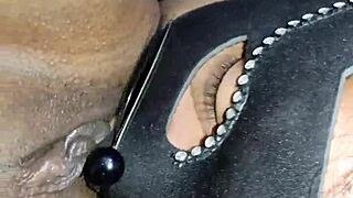 Hijastro me encontr� con lenceria y me di� una buena mamada de culo y conchita! Termino desgarrando mi culo virgen!