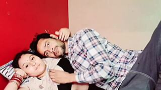 मोटी एशियन मिल्फ संग इंटेंस ब्लोजैंग में बड़ा लंड डीप थ्रोट चूसा