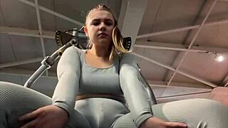 wanna watch me masturbate hard in the gym with my big ass and tits?