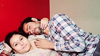 मोटी एशियन मिल्फ संग इंटेंस ब्लोजैंग में बड़ा लंड डीप थ्रोट चूसा