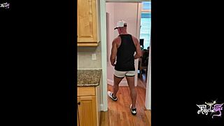 I Feel So Passionate About This Blowjob Over Biceps With Mature Milf And Huge Cock Action