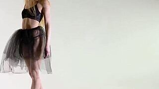 Blonde Athlete Displays Incredible Flexible Gymnastic Skills Naked