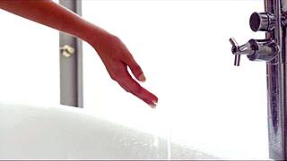 Oh Wow, Check Out This 18 Teen Solo Action!