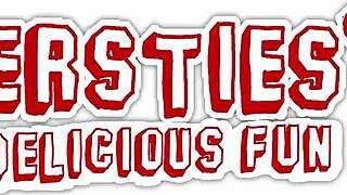 lesbian babes enjoy intimate fun outdoors 😘🌳