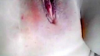 Teen With Phat Ass Shows Off Her Curves 😈🍑