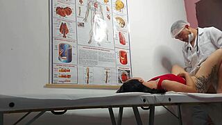 Ginecologista examines patient intimately