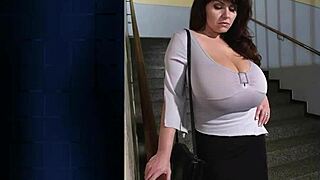 Huge boobs bbw chubby milf