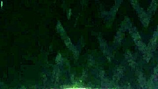 Big booty ebony model shows off her ass in amateur cam session.