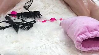 i gave her an amazing body oil massage then fucked her pussy and asshole with glass dildo hard