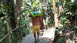 Watch Pingo Na Bunda with El Toro De Oro and Paty Bumbum in Wild African Action!