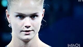 Hot perfect body and ass on display 😍