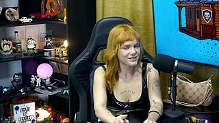 Alexa Araujo enjoyed the first-time encounter and asked to record amateur sex with him