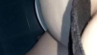 In a casual tale, Gretala notices strange rumori coming from the wc in her everyday setting