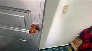 El pervertido de mi suegro tests things out before the wedding with intense action