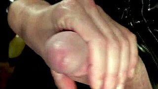 can this latex mistress make her sub suck that strap on cock deeper