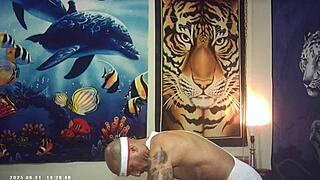 Behind The Scenes Asian Babe Vs Italian Pound Machine Pornstar With Nerdy Glasses And Gloves