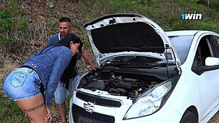 Sexy Curvy Latina Brunette with Big Ass and Tits Sucks Monster Cock Closeup in Car!