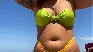 hoje eu tô afim de mamar vários na praia!