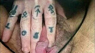 Listen to Cahira Evanna whisper as flapper cums in pantyhose!