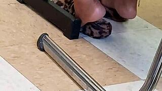 ebony lightskin teen's candid soles tease hidden cam views